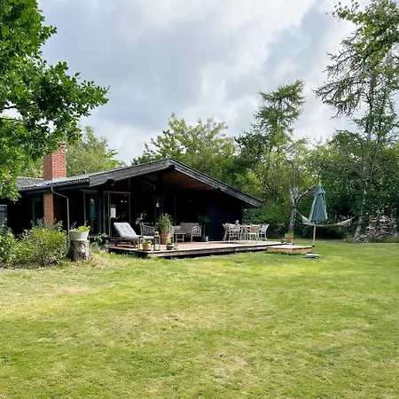 Cozy Summerhouse Near The In Rageleje 度假居 *