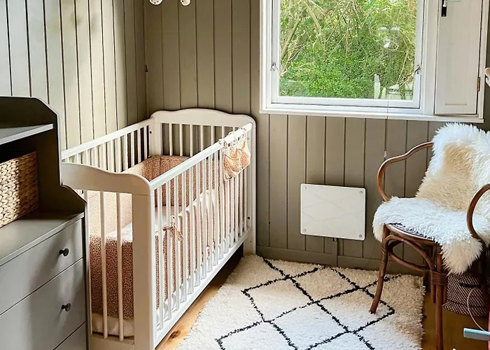 Cozy Summerhouse Near The In Rageleje Semesterbostad